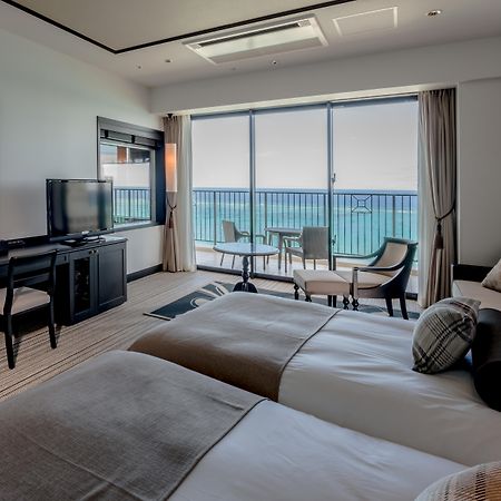 Hotel Monterey Okinawa Spa & Resort Onna Luaran gambar Deluxe Ocean View Room
