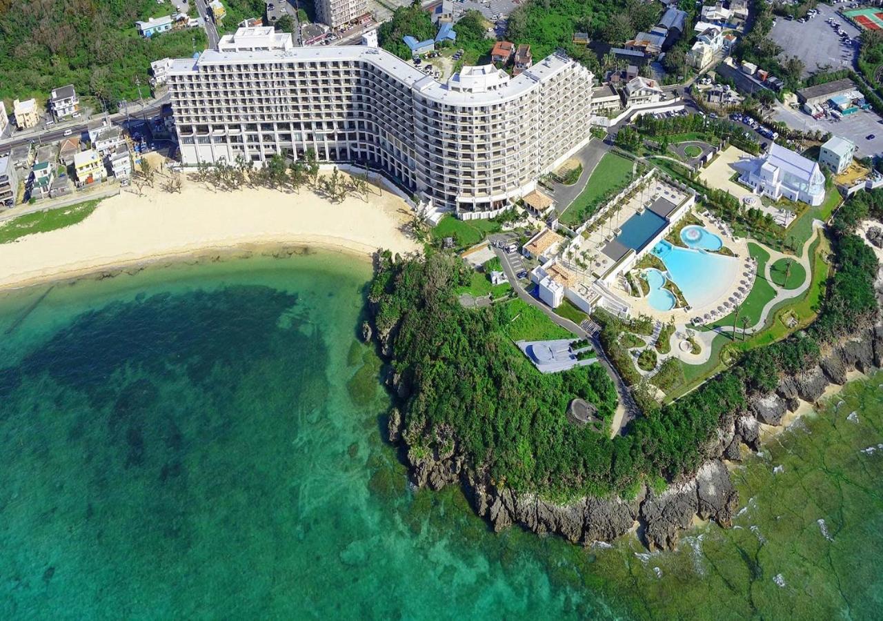 Hotel Monterey Okinawa Spa & Resort Onna Luaran gambar Aerial view