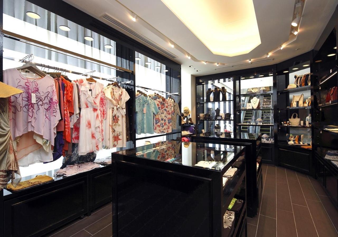 Hotel Monterey Okinawa Spa & Resort Onna Luaran gambar A shop in Tokyo