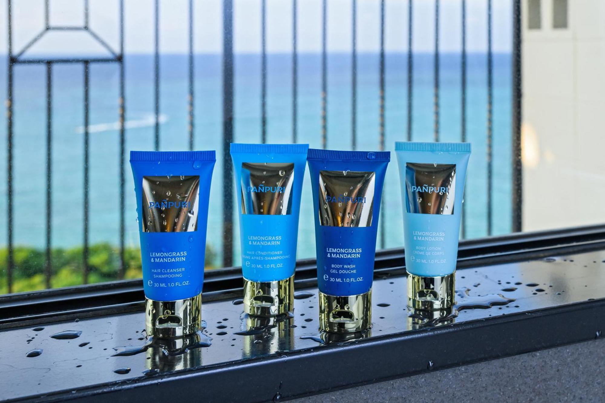 Hotel Monterey Okinawa Spa & Resort Onna Luaran gambar The Sea Collection